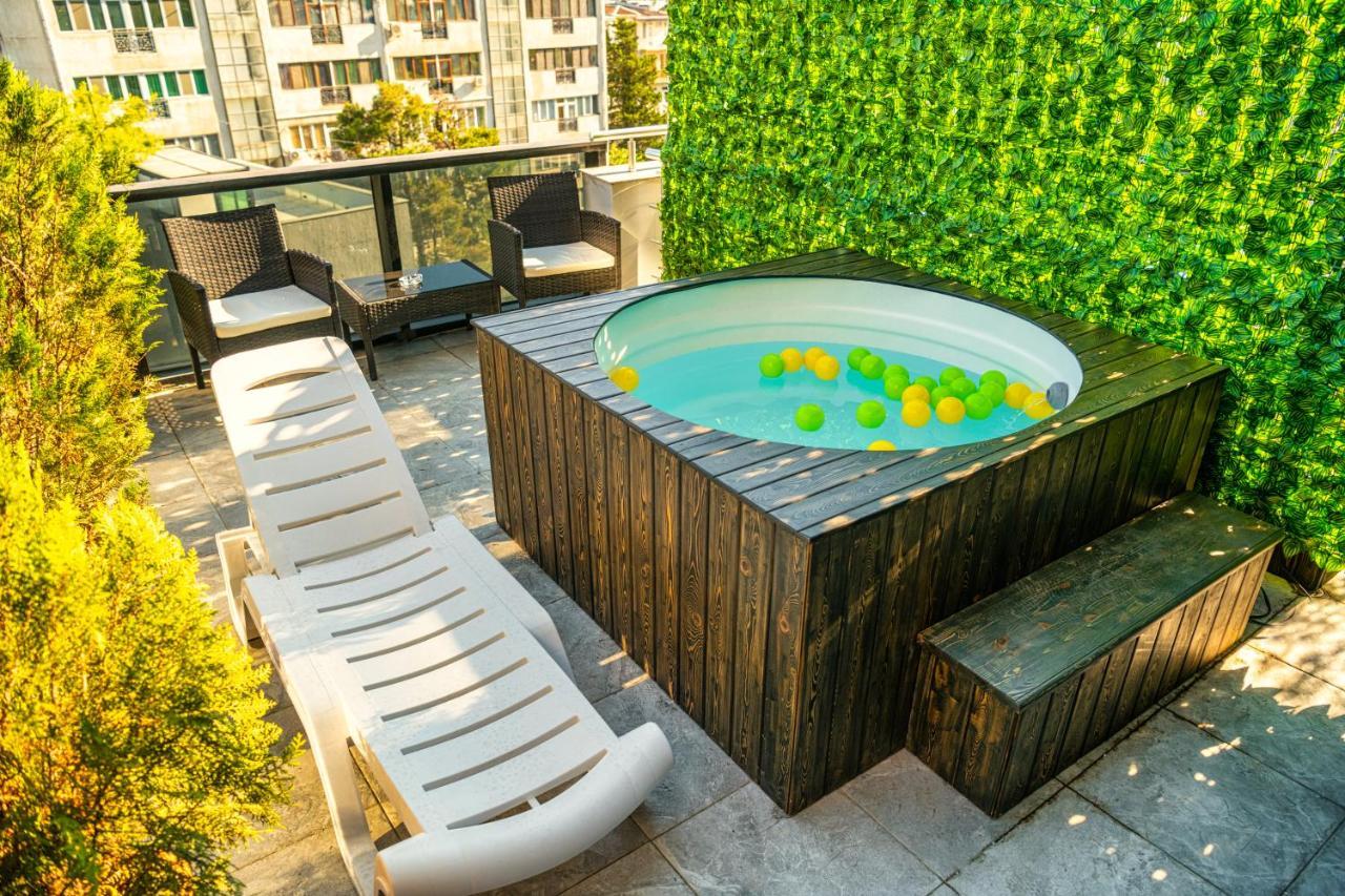 Bg Palace Hotel Tbilisi Ngoại thất bức ảnh