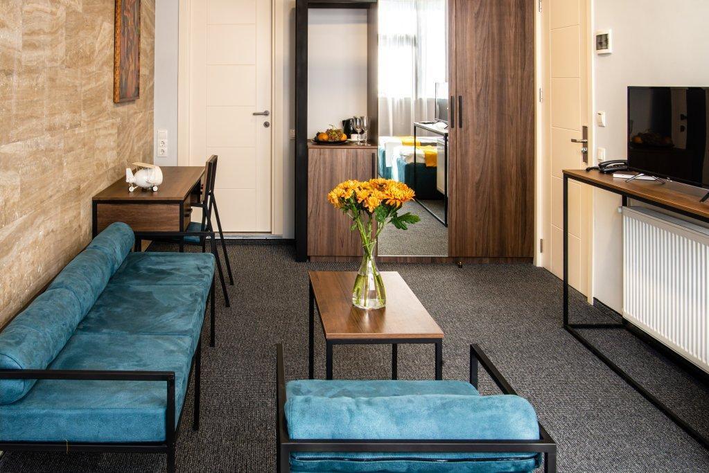 Bg Palace Hotel Tbilisi Ngoại thất bức ảnh