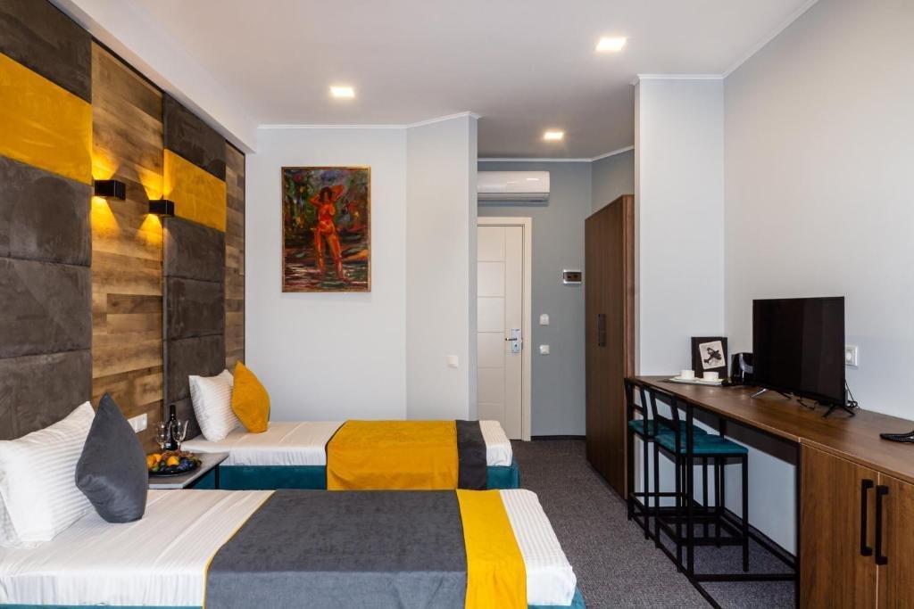 Bg Palace Hotel Tbilisi Ngoại thất bức ảnh