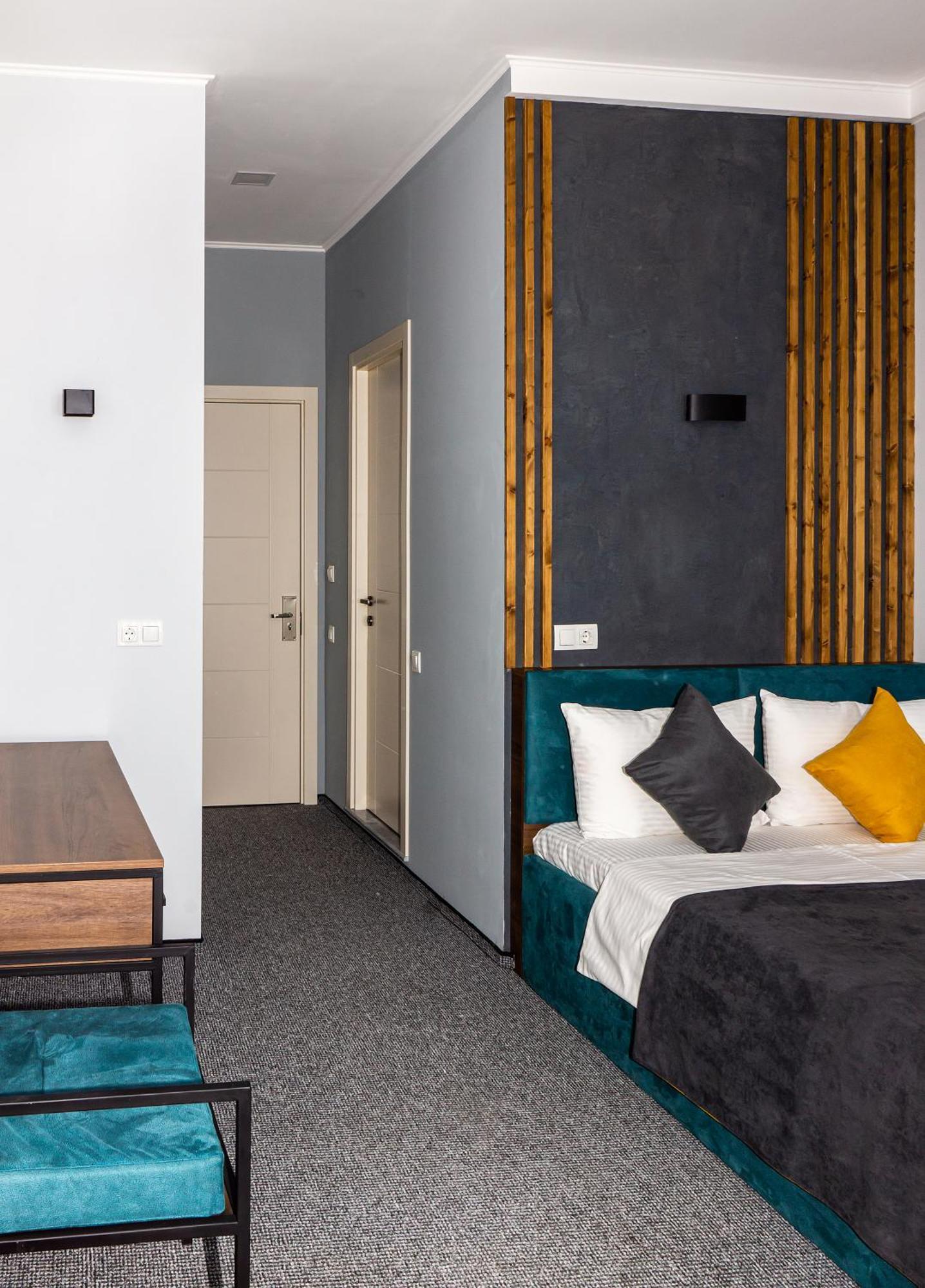 Bg Palace Hotel Tbilisi Ngoại thất bức ảnh