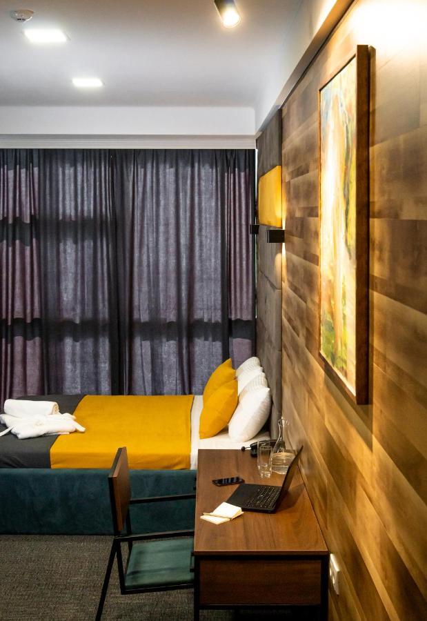 Bg Palace Hotel Tbilisi Ngoại thất bức ảnh
