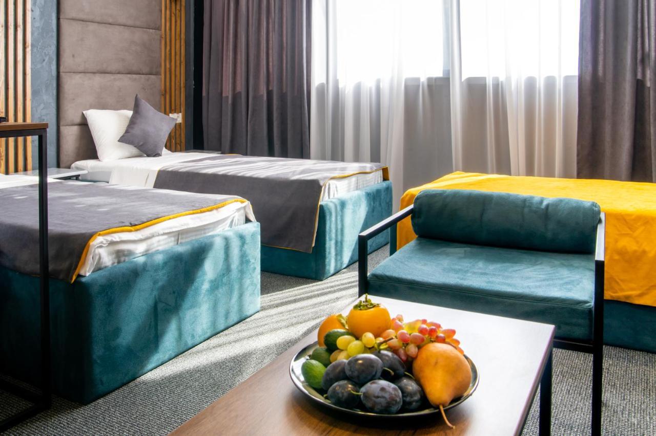 Bg Palace Hotel Tbilisi Ngoại thất bức ảnh